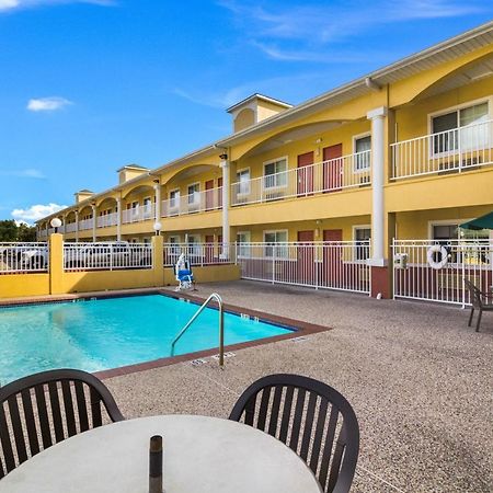 Scottish Inn And Suites Бейтаун Экстерьер фото