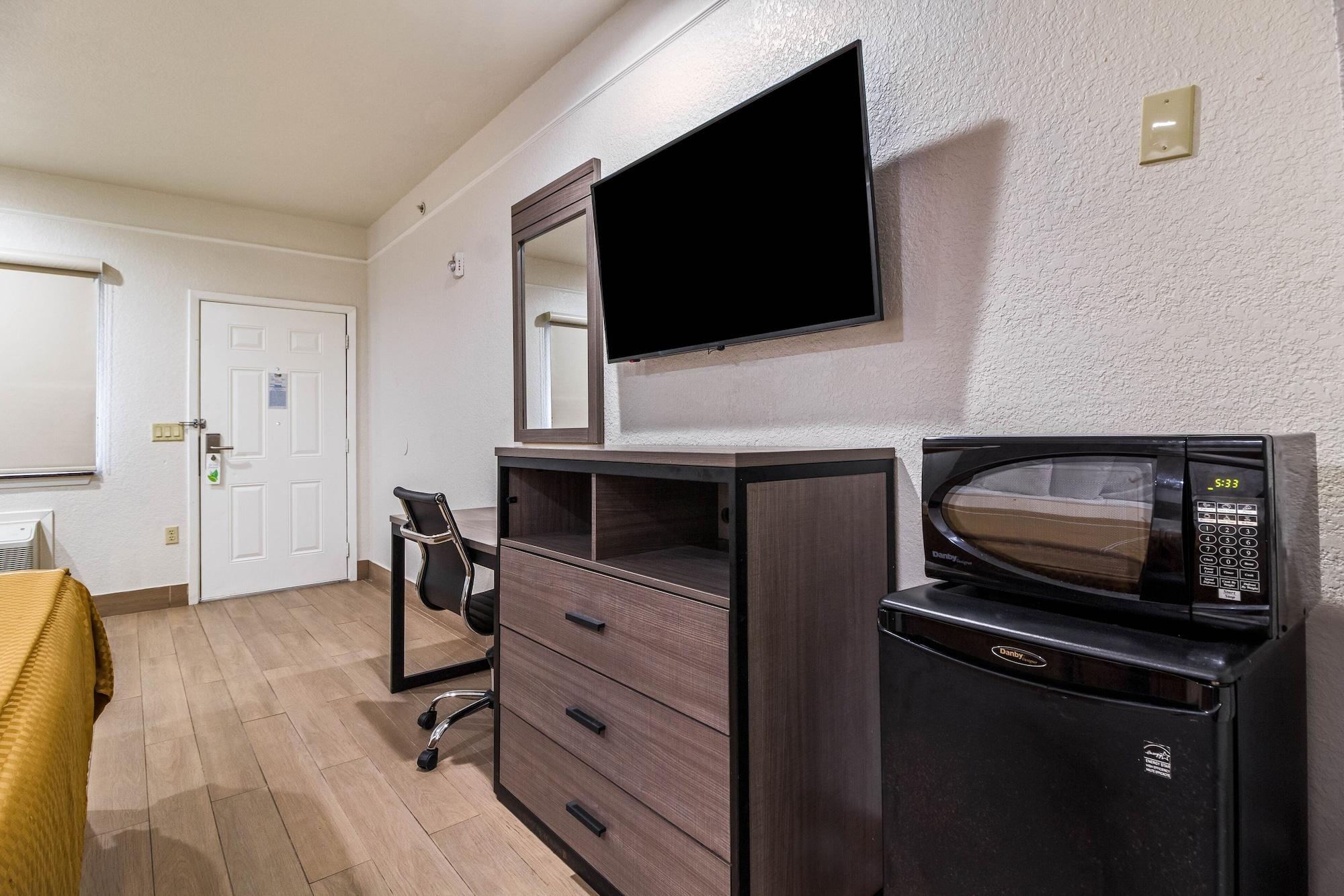 Scottish Inn And Suites Бейтаун Экстерьер фото